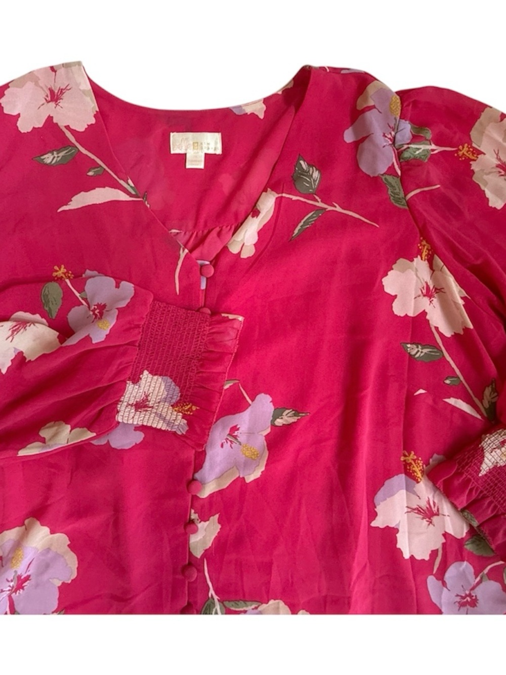 Belle Kim Gravel Fuchsia Floral Smocked Cuff V-Neck Blouse Plus Size 1X Tropical - Picture 2 of 8